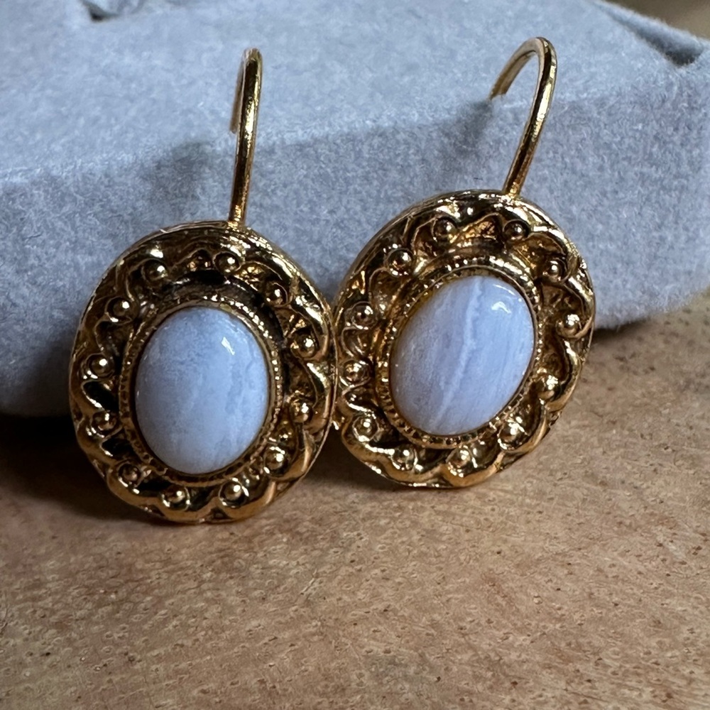 1928 Brand Moonstone Gold Tone Oval Drop Earrings Leverback Vintage 80’s USA - Picture 1 of 10